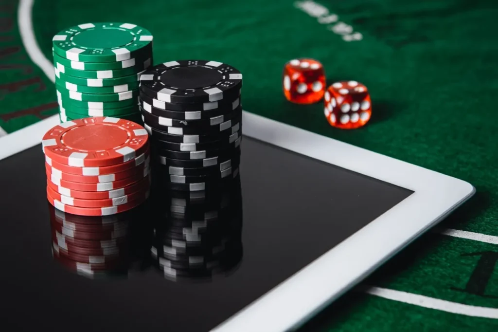 Strategi Menang Main Slot Online di Maxwin288